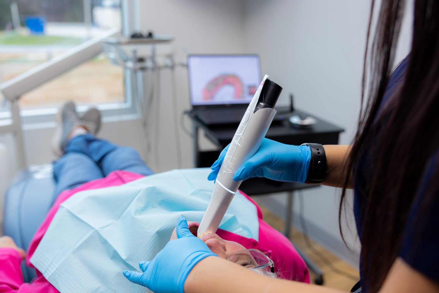 wisdom tooth removal, wisdom tooth extraction, wisdom teeth extraction, impacted wisdom teeth extraction, wisdom teeth pulled, emergency wisdom tooth removal